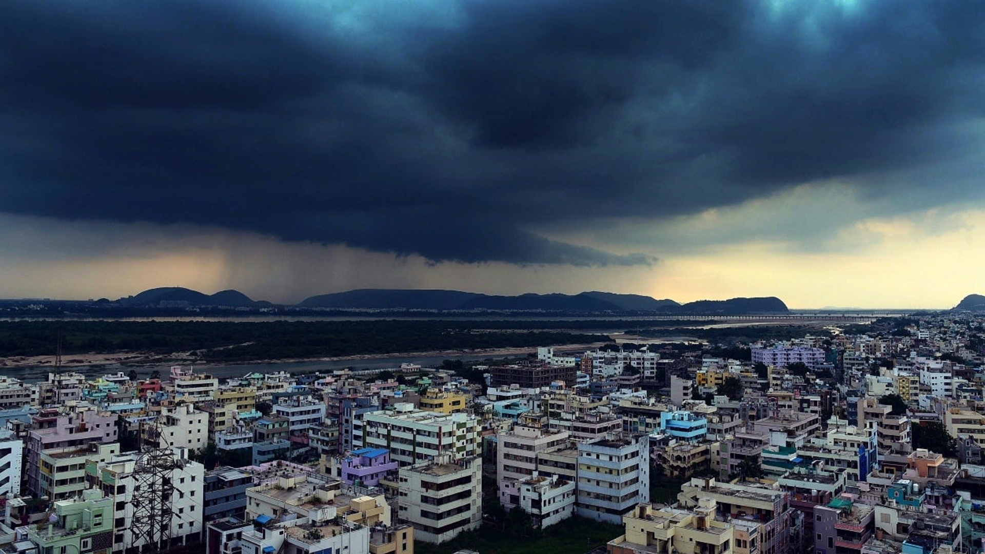 ఏపీలో వింత వాతావరణ పరిస్థితులు.. ఎందుకిలా..?