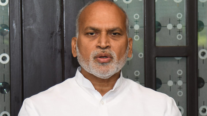 పార్టీ మార్పు వార్తలపై ఎంపీ అయోధ్యరామిరెడ్డి క్లారిటీ