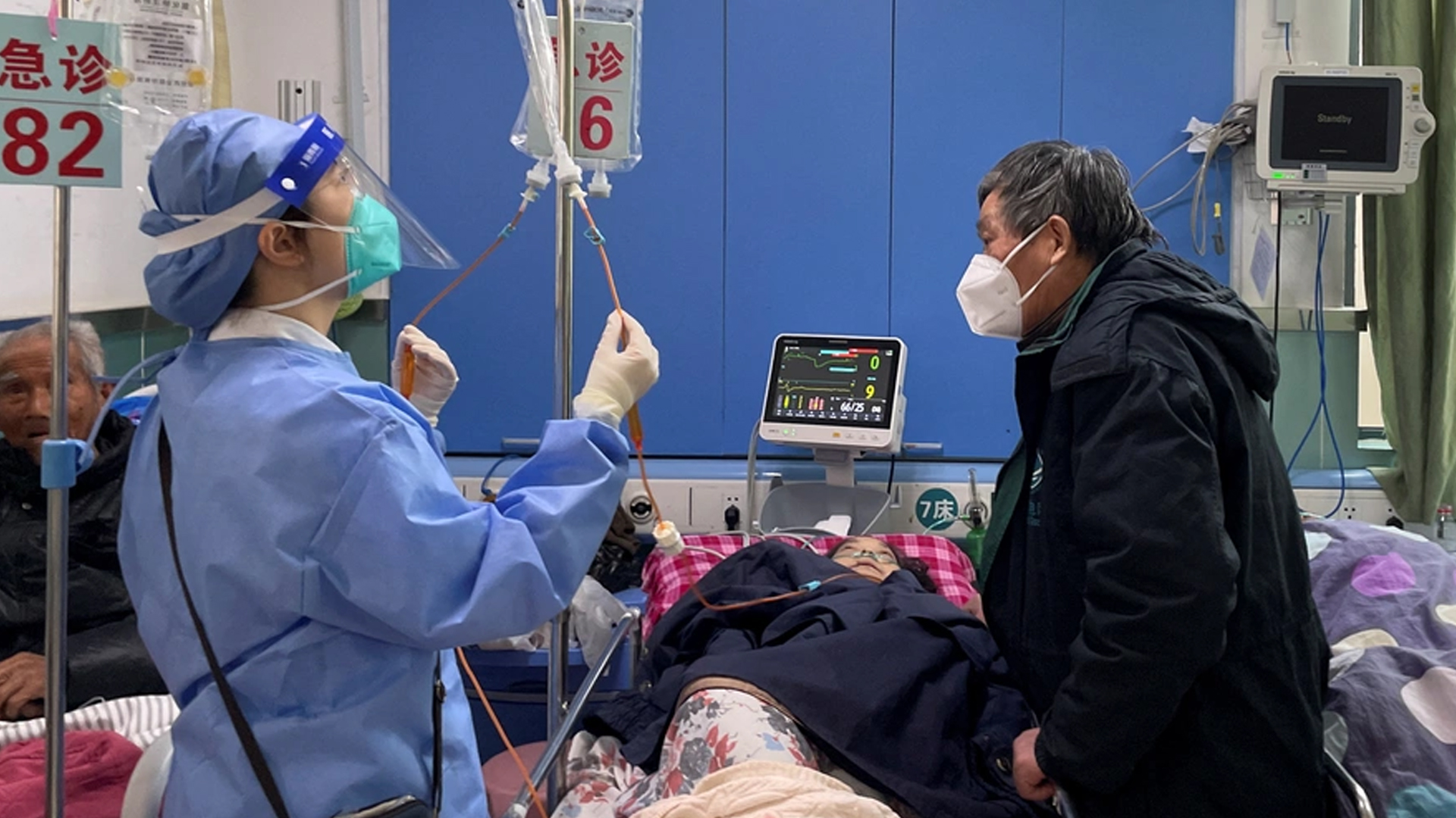 చైనాలో మళ్లీ హెల్త్ ఎమర్జెన్సీ.. వైరస్‌ల తాకిడితో ఆందోళన