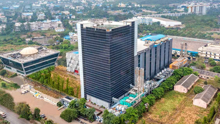 హైదరాబాద్కు గ్లోబల్ డేటా హబ్.. 40 ఎకరాల్లో నిర్మాణం