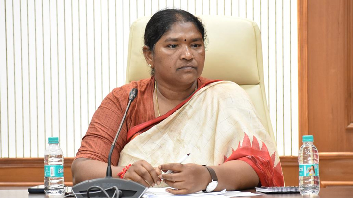 రూల్స్ బ్రేక్ చేస్తే బ్లాక్‌లిస్టే.. మంత్రి సీతక్క హెచ్చ‌రిక‌