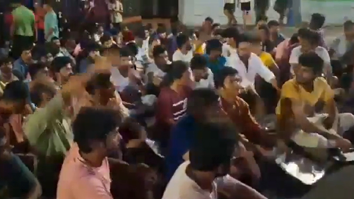 Andhra University Students Protest Against Poor-Quality Food