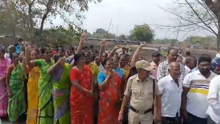 రైతుల ఆందోళన.. నిలిచిపోయిన భూసేకరణ సర్వే