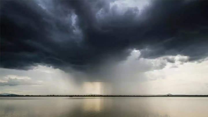 తీరాన్ని తాకిన నైరుతి రుతుపవనాలు.. ఏపీకి వర్ష సూచన