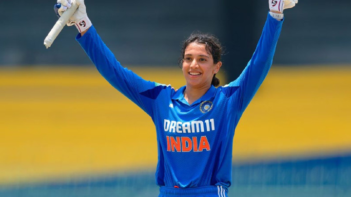 చరిత్ర సృష్టించిన స్మృతి మంధాన!