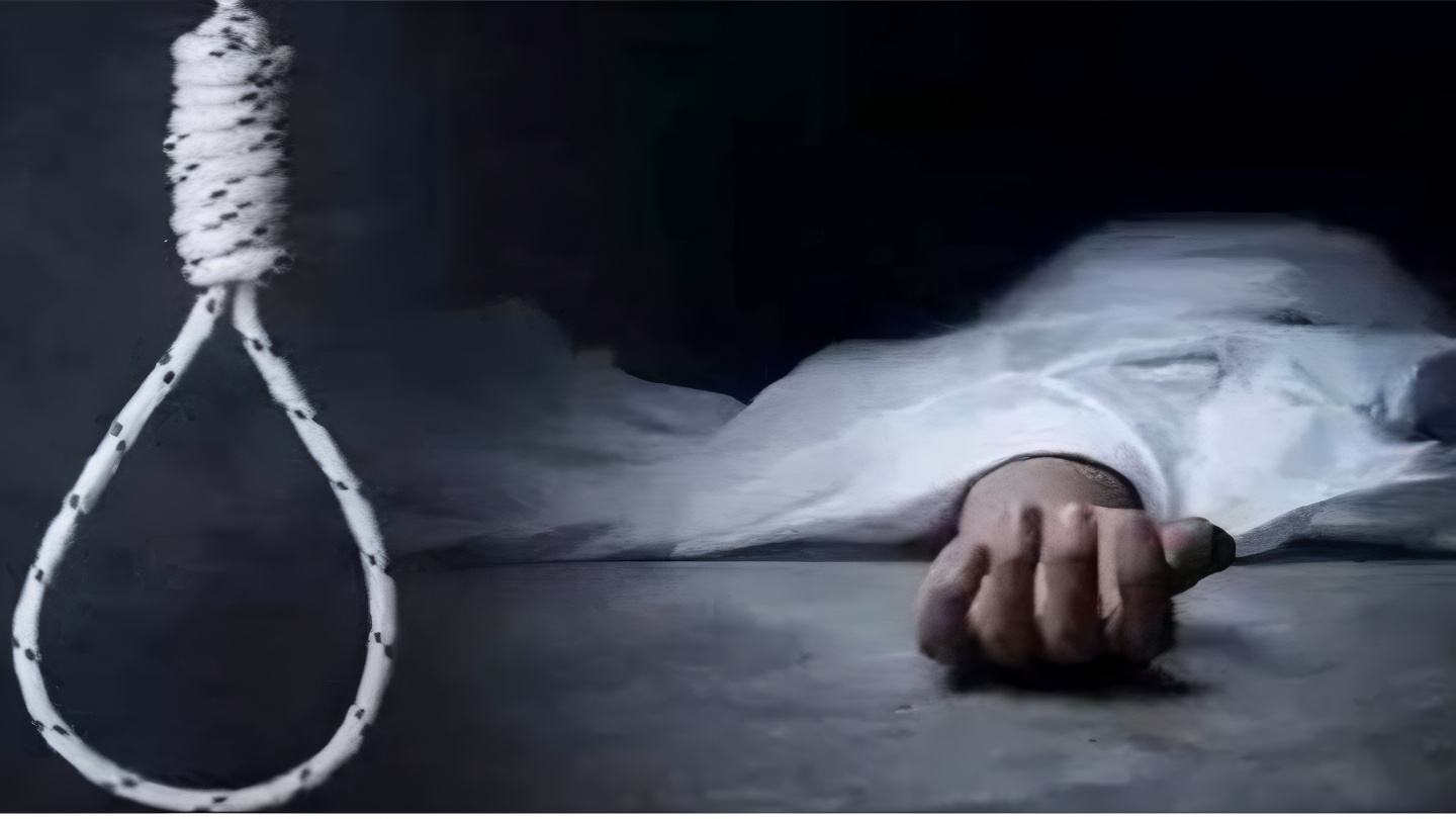 వీడియో కాల్కు స్పందించలేదని వివాహిత ఆత్మహత్య