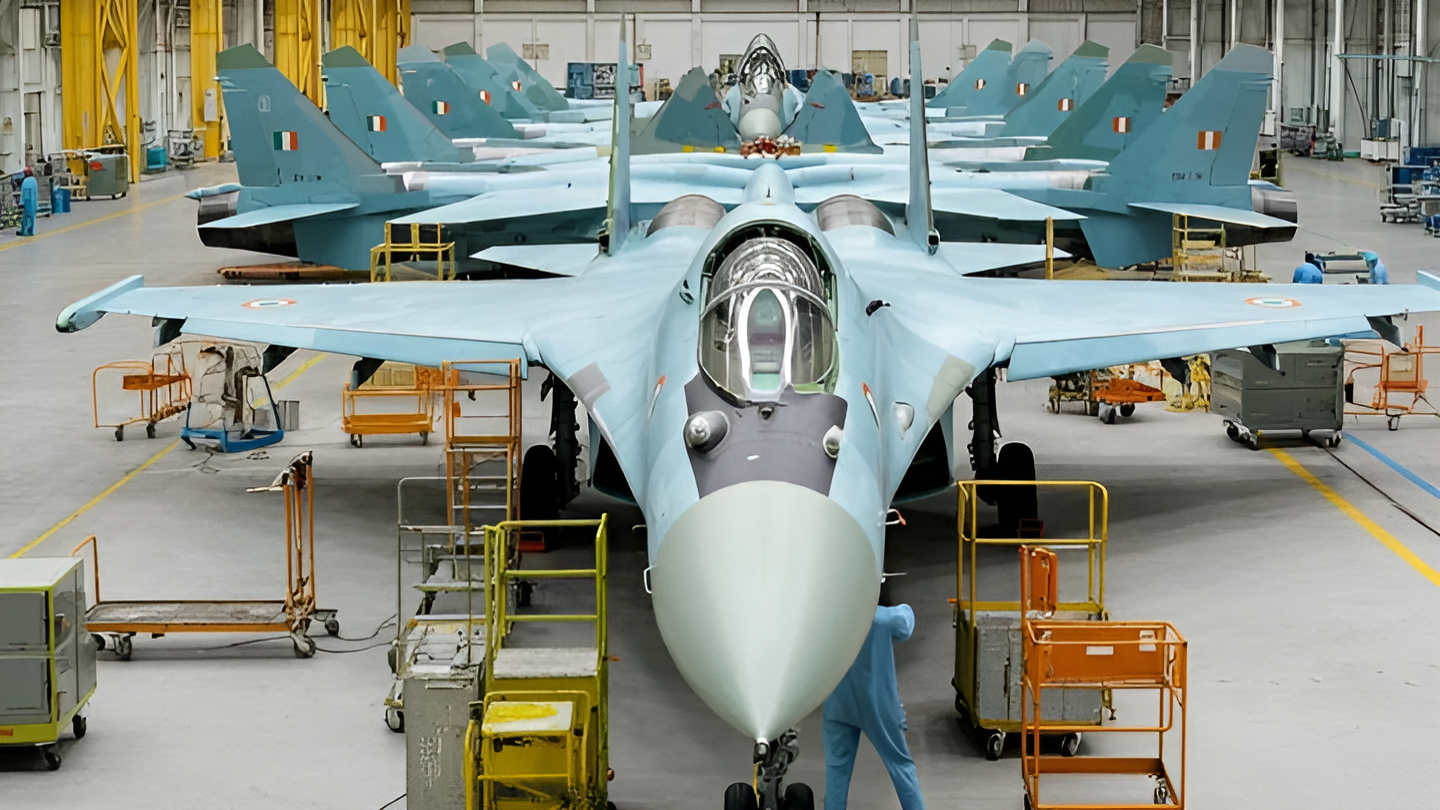 భారత్‌లోనే యుద్ధ విమానాల ఉత్పత్తి.. ఇక‌పై ఎవ‌రొచ్చినా..