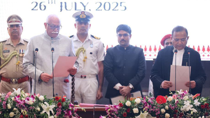 గోవా గవర్నర్గా గజపతిరాజు ప్రమాణం.. టీడీపీ నేతలు హాజరు