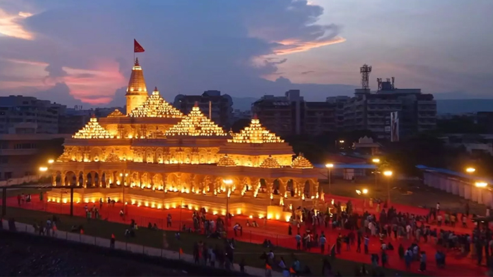 విశాఖలో అయోధ్య టెంపుల్‌ సెట్.. అస‌లు గుట్టు ర‌ట్టు