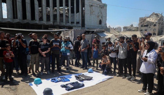 గాజాలో జర్నలిస్టుల హత్యపై విచారం : భారత్