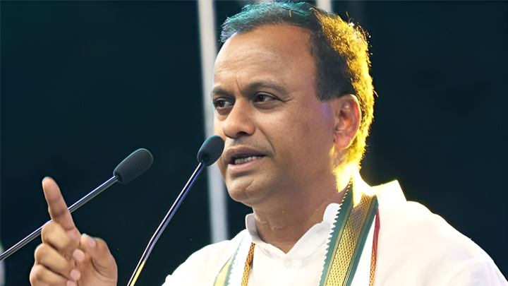 పదవుల కోసం కాళ్లు మొక్కను.. రాజగోపాల్ సంచలన వ్యాఖ్య