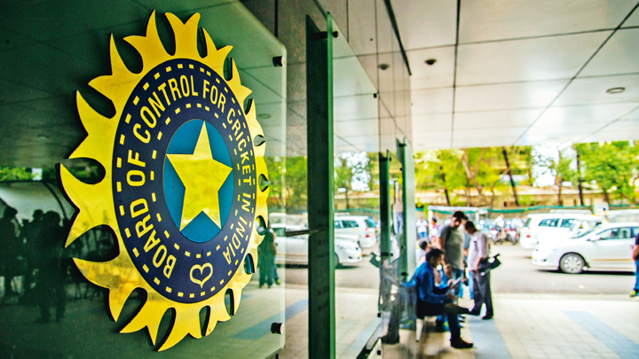 బీసీసీఐ కీలక నిర్ణయం.. ఫొటోల హక్కులు ప్రైవేటు సంస్థలకు