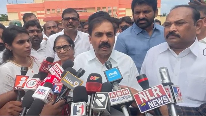 కూట‌మి దుశ్చ‌ర్య‌ల‌కు ఎదురునిలుస్తా - కాకాణి కీల‌క వ్యాఖ్య‌లు