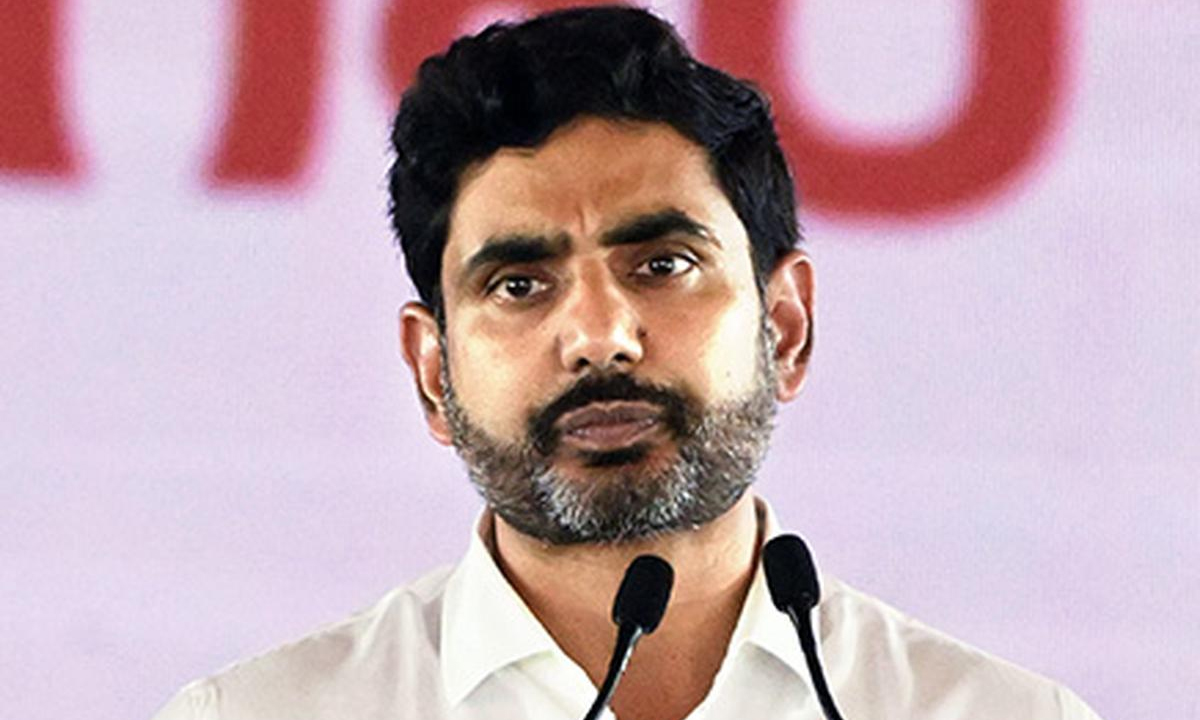 ఒకటి అని నాలుగు పడడం ఎందుకు లోకేష్?