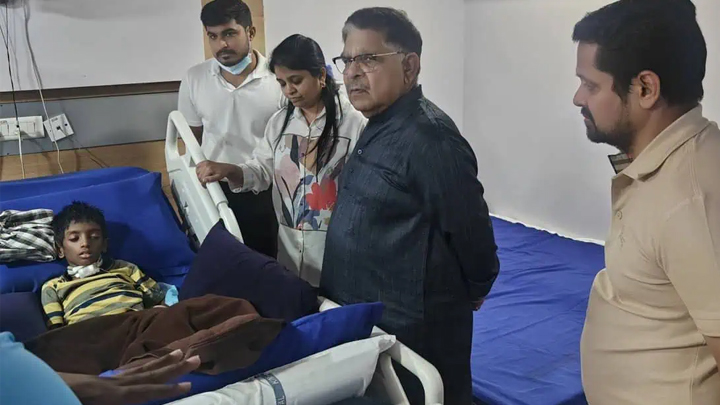 'పుష్ప-2' తొక్కిసలాట.. శ్రీతేజ్ కుటుంబానికి ఆర్థిక సాయం