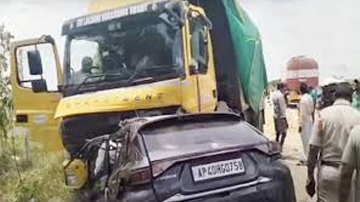 ఘోర రోడ్డు ప్రమాదం.. ఏడుగురు మృతి