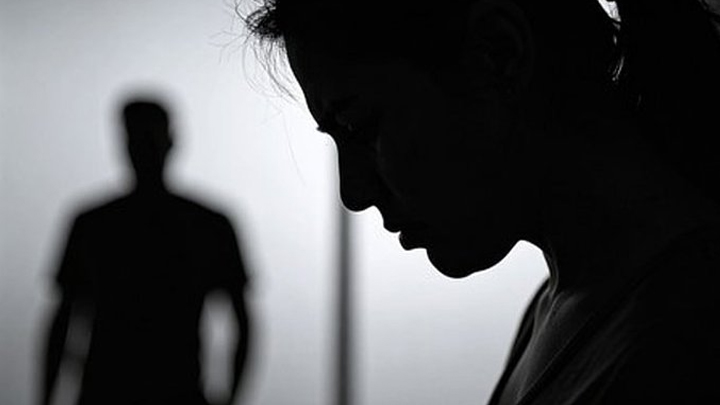 యూకేలో సిక్కు యువతిపై అత్యాచారం, జాత్యహంకార వ్యాఖ్యలు