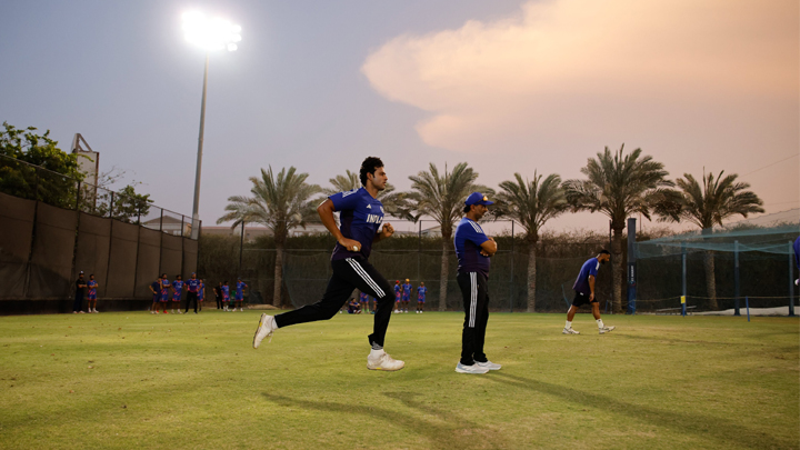 ఆసియా కప్ కోసం దుబాయ్ చేరుకున్న భారత జట్టు..