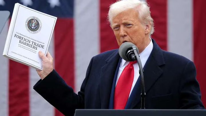 ఇండియన్ సినిమాలకు ట్రంప్ బిగ్షాక్