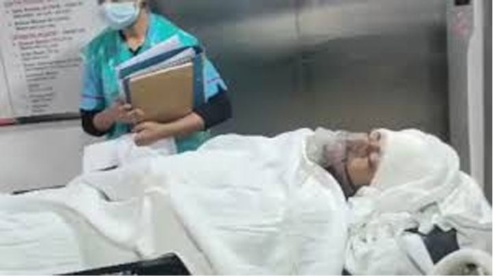 అమానుషం: విద్యార్థి కడుపు కోసి, వేళ్లు నరికివేసిన దుండగులు.