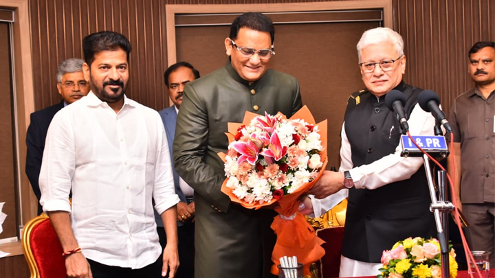 రాష్ట్ర మంత్రిగా మహమ్మద్ అజహరుద్దీన్ ప్రమాణం