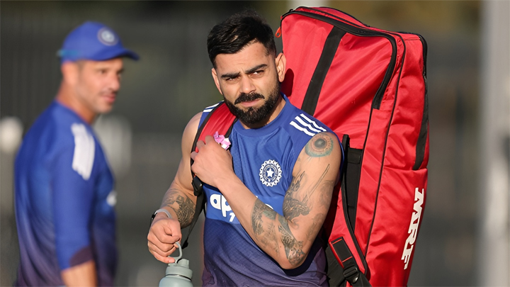 ఆస్ట్రేలియాకు చేరిన వెంటనే కోహ్లీ పోస్ట్: దేనికి సంకేతం?