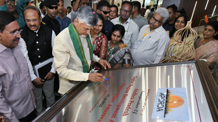 మిమ్మల్ని మరిచిపోతే.. మీ త్యాగాలను మరిచిపోయినట్టే..