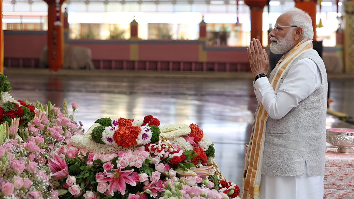 శ్రీ సత్యసాయి శత జయంతి ఉత్సవాల్లో ప్రధాని