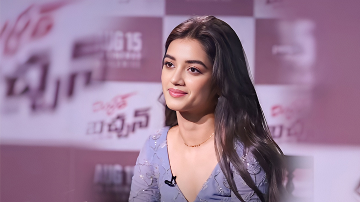 ఫ్యాన్ కల్చర్‌పై నటి భాగ్యశ్రీ బోర్సే షాక్!