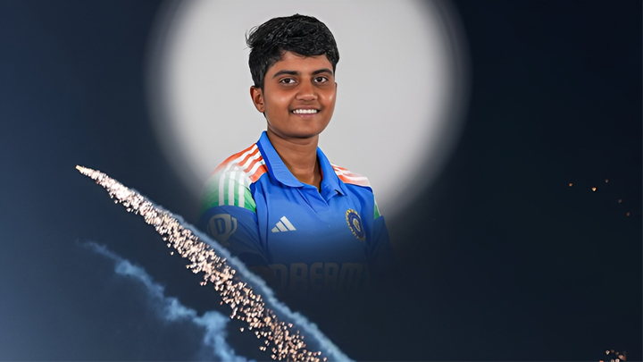 పేదరికాన్ని జయించి, ప్రపంచ కప్ అందించిన ఆంధ్ర మహిళా క్రికెటర్