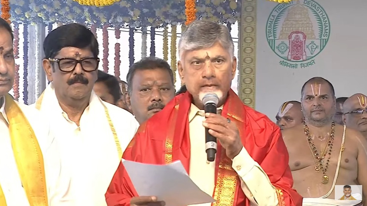 శ్రీ‌వారి స‌న్నిధిలోనూ పొలిటిక‌ల్ కామెంట్సేనా..!!