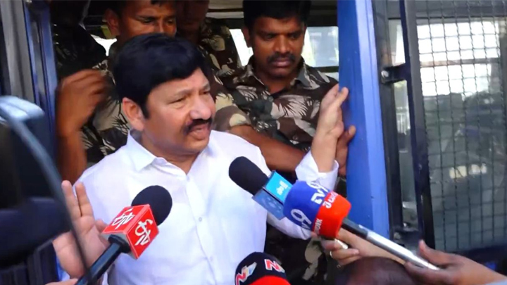 జోగి రమేష్ అరెస్ట్‌.. కాశీబుగ్గ‌ డైవ‌ర్ష‌న్‌లో భాగ‌మా..?