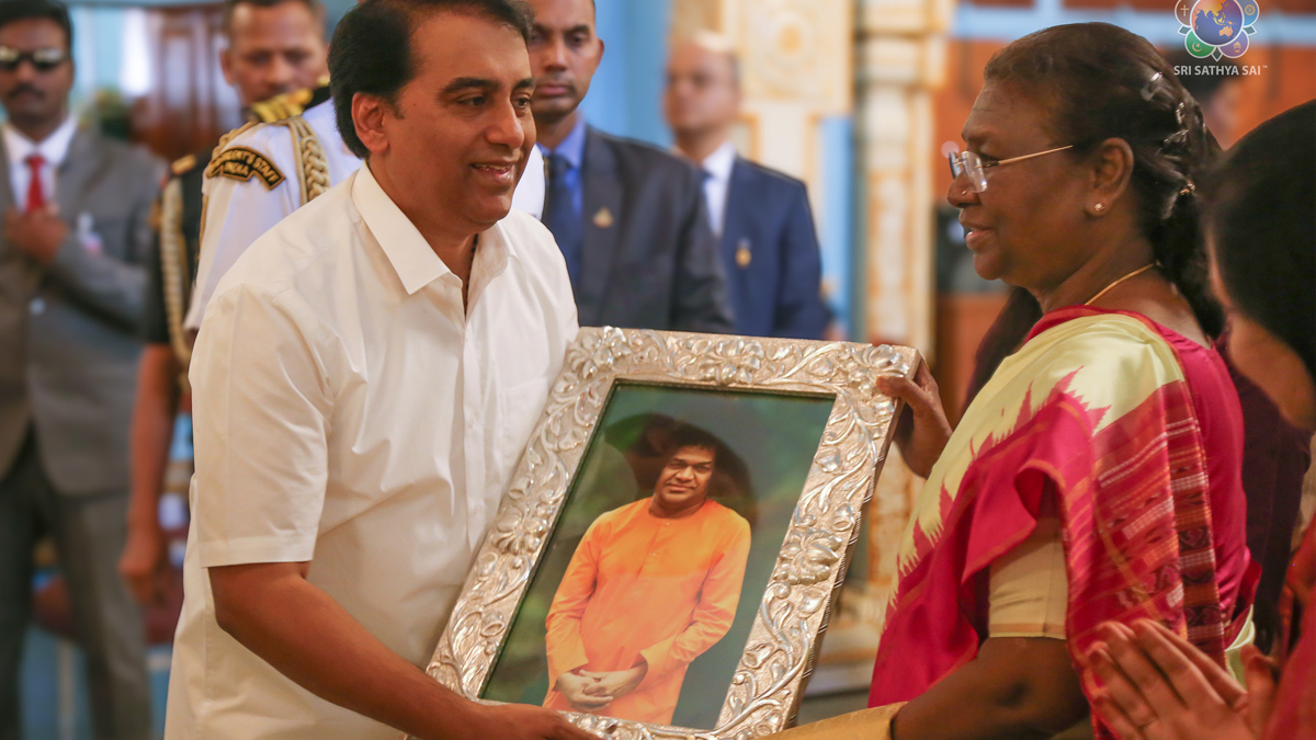 నేడు పుట్టిప‌ర్తికి రాష్ట్ర‌ప‌తి ముర్ము