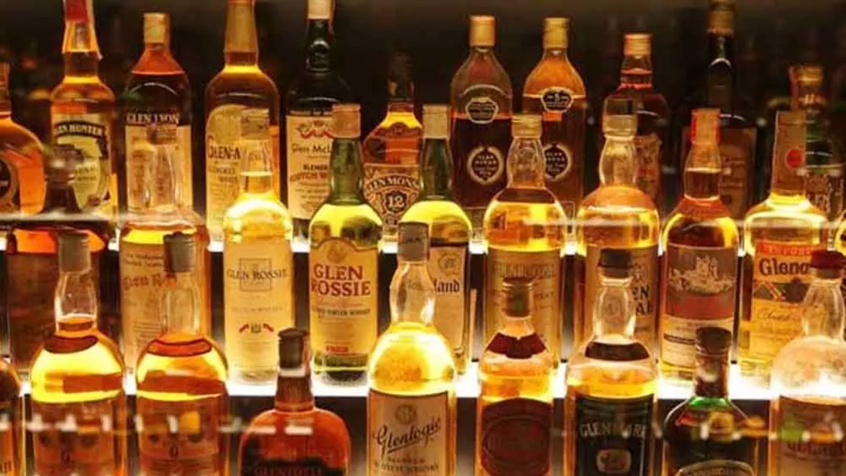 రాత్రి ఒక్క రోజే మద్యం విక్రయాలు రికార్డు స్థాయికి