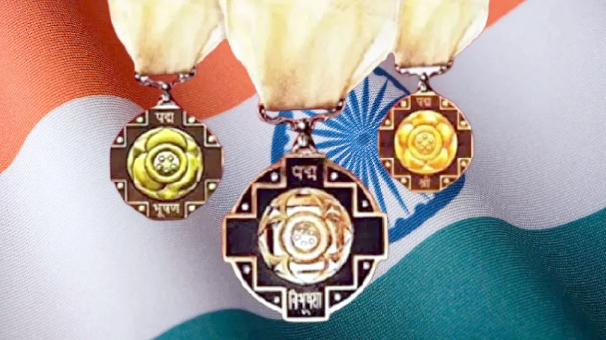 131 మందికి 'ప‌ద్మ' అవార్డులు.. తెలుగు రాష్ట్రాల నుంచి 11 మంది