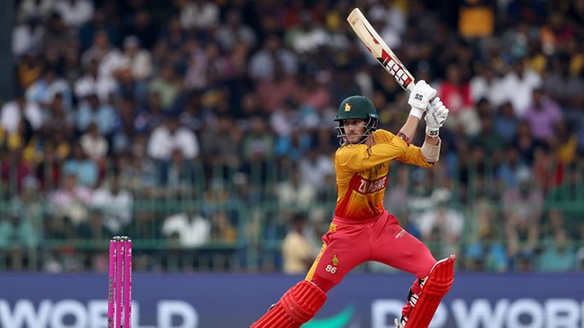 సూపర్-8లో జింబాబ్వే సంచలనం.. బెన్నెట్ అజేయ ప్రదర్శన!