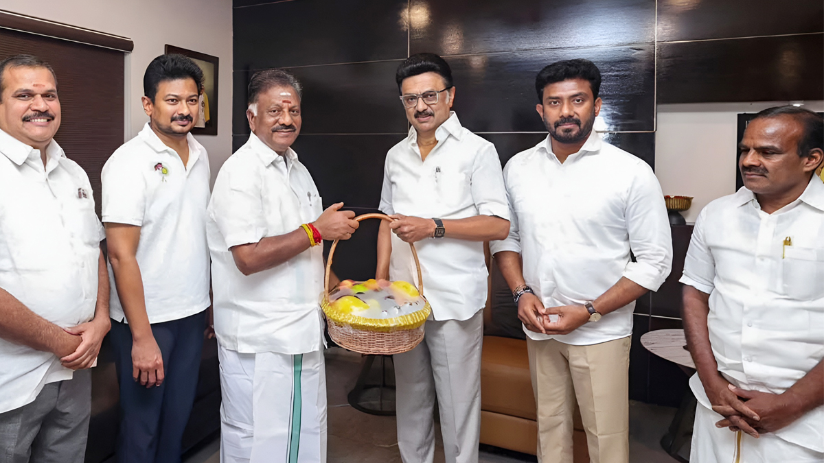 తమిళనాడు రాజకీయాల్లో కొత్త మలుపు