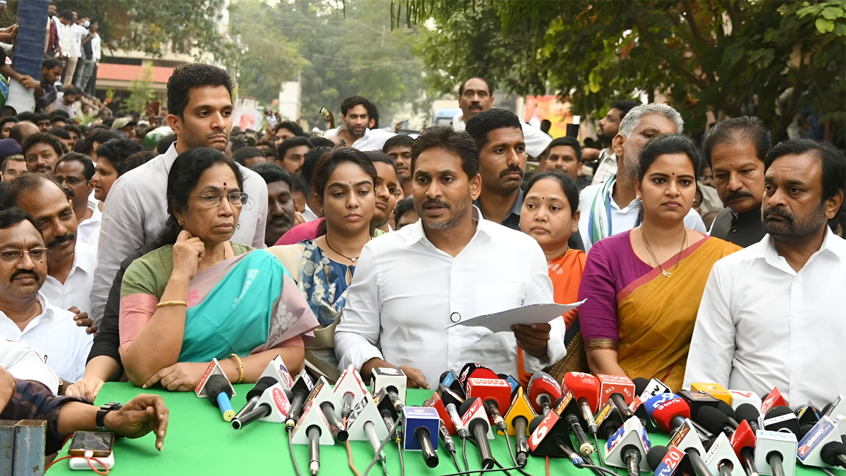 Jungle Raj in AP.. Law and Order collapsed, YS Jagan vows fightback