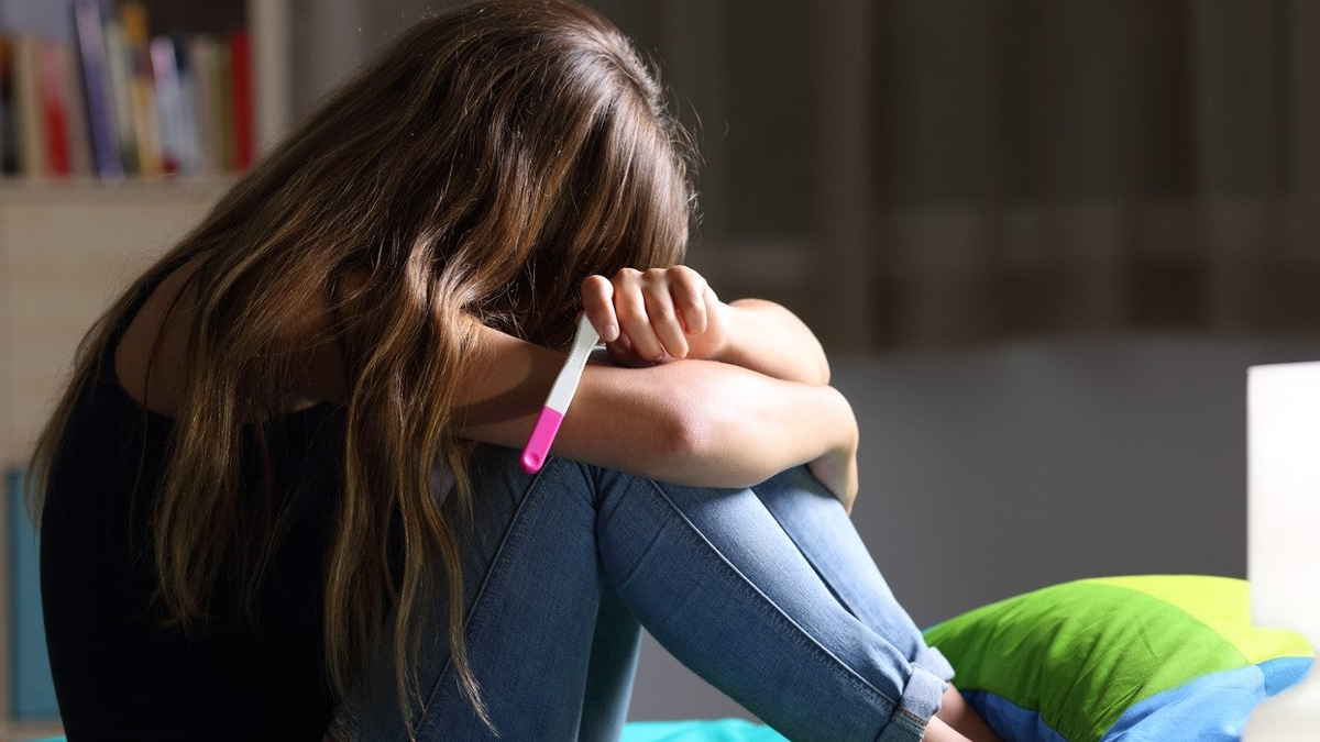 ఏపీలో ఆందోళనకరంగా టీనేజీ ప్రెగ్నెన్సీలు.. కుప్పంలోనే అత్య‌ధికం