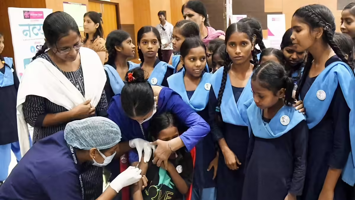 దేశవ్యాప్తంగా ఉచిత HPV టీకా ప్రారంభం.. HPV అంటే తెలుసా..?