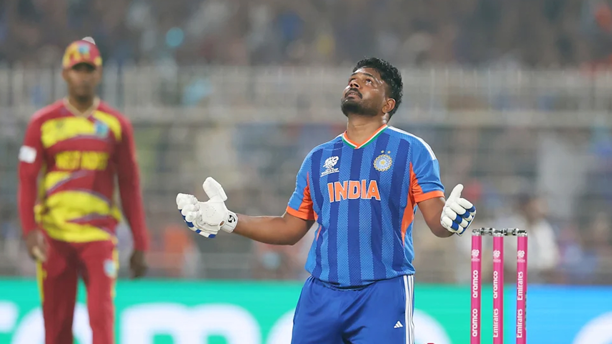 ఆడుకున్న సంజూ.. సెమీస్లోకి టీమిండియా