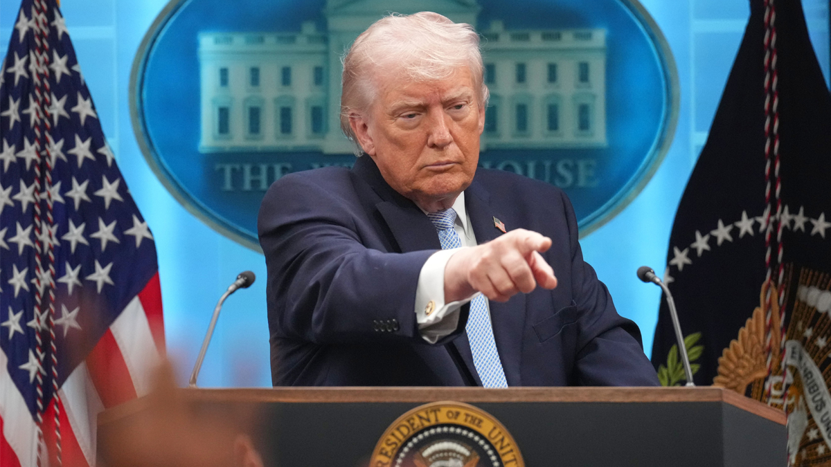 “ఒక్క రాత్రిలోనే ఇరాన్ ముగింపు”.. ట్రంప్ సంచలన వ్యాఖ్యలు