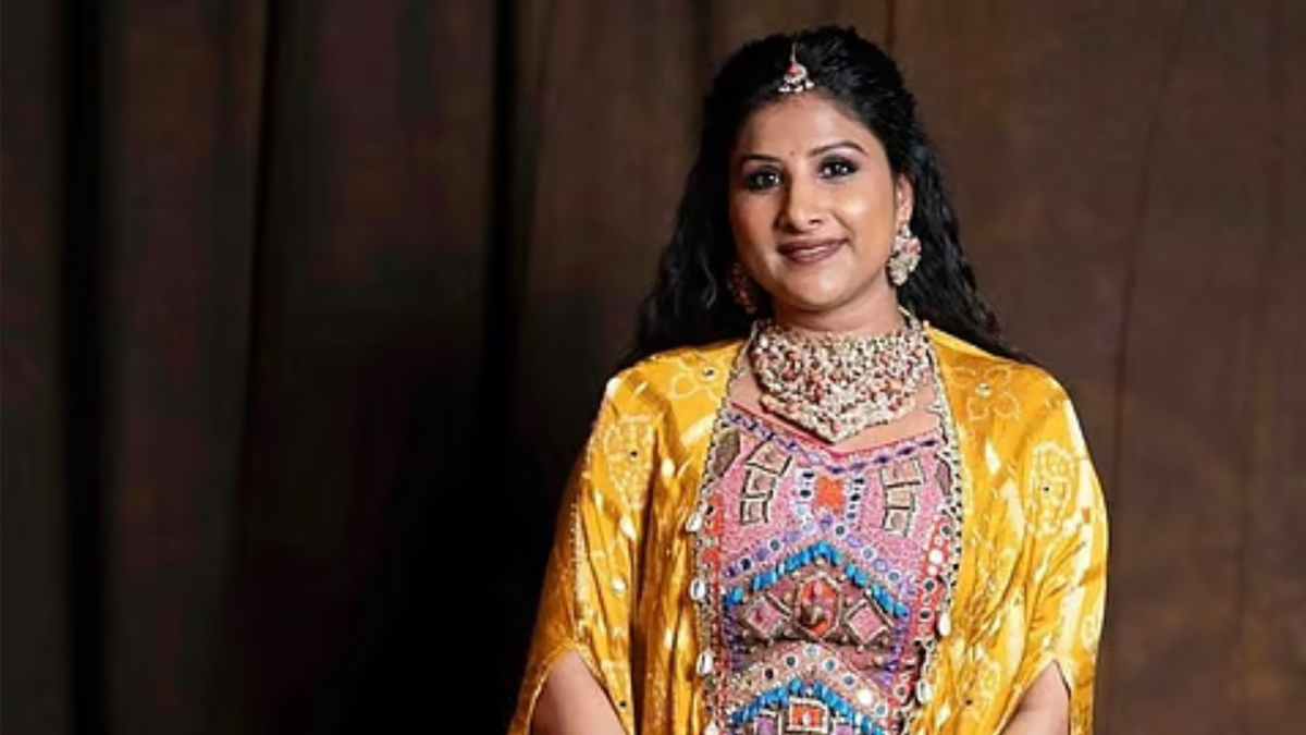 తప్పుడు ప్రచారంపై ఆగ్రహం వ్యక్తం చేసిన మంగ్లీ