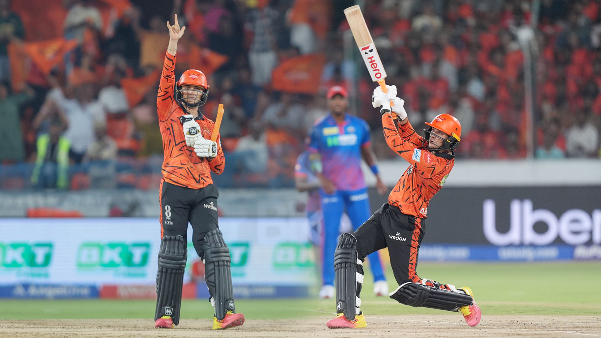 SRH విధ్వంసం.. 242 పరుగులతో ఢిల్లీని చిత్తు చేసిన హైదరాబాద్!