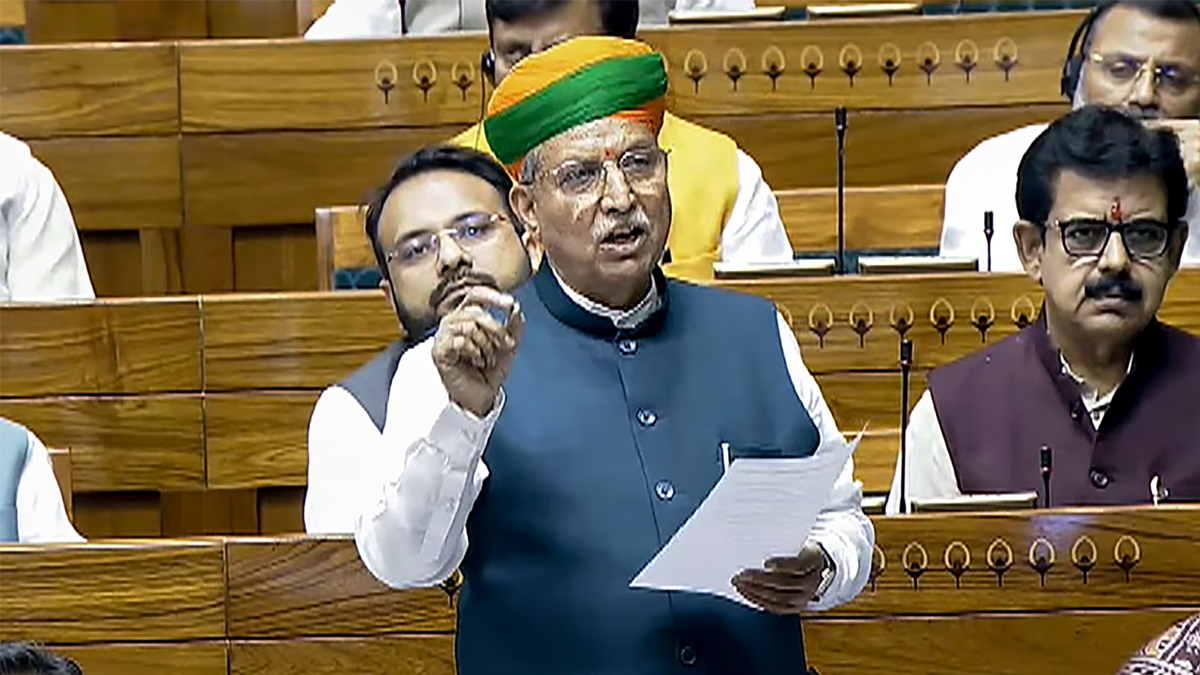 మహిళలకు లోక్సభలో 272 సీట్లు - కేంద్ర మంత్రి మేఘ్వాల్