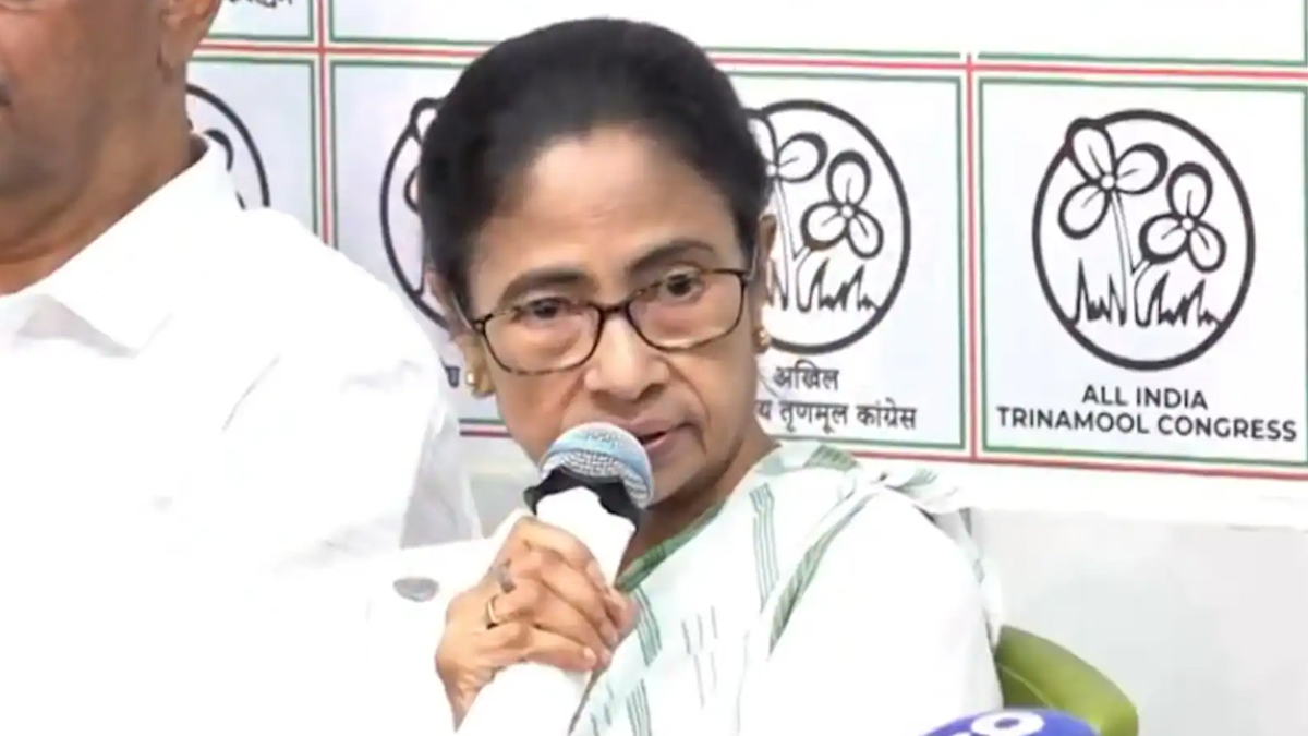 సీఎం పదవికి రాజీనామా చేసే ప్రసక్తే లేదు - మ‌మ‌తా బెన‌ర్జీ