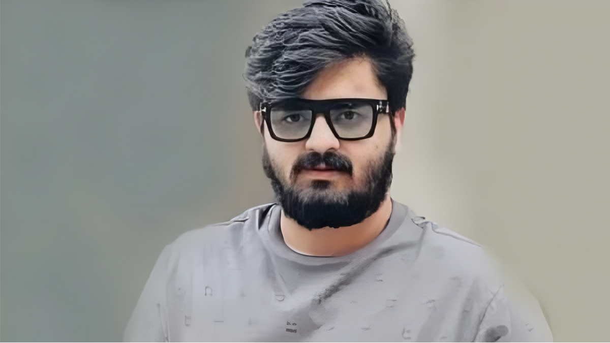 భగీరథ్ పోక్సో కేసులో కీలక మలుపు.. సోషల్ మీడియా పోస్టులపై సిట్