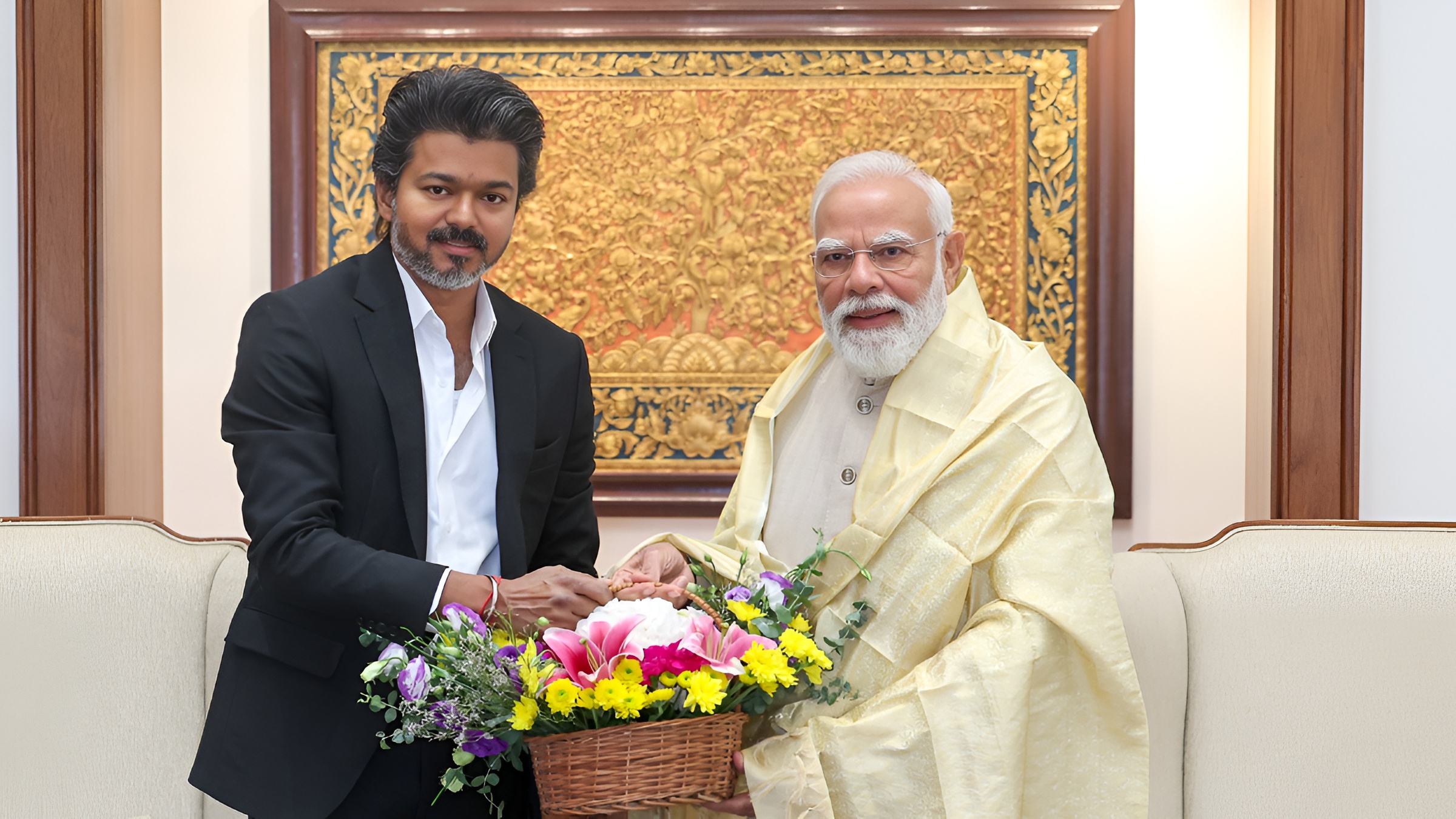 మోదీతో విజయ్ భేటీ.. తమిళనాడు రాజకీయాల్లో కొత్త చర్చ!