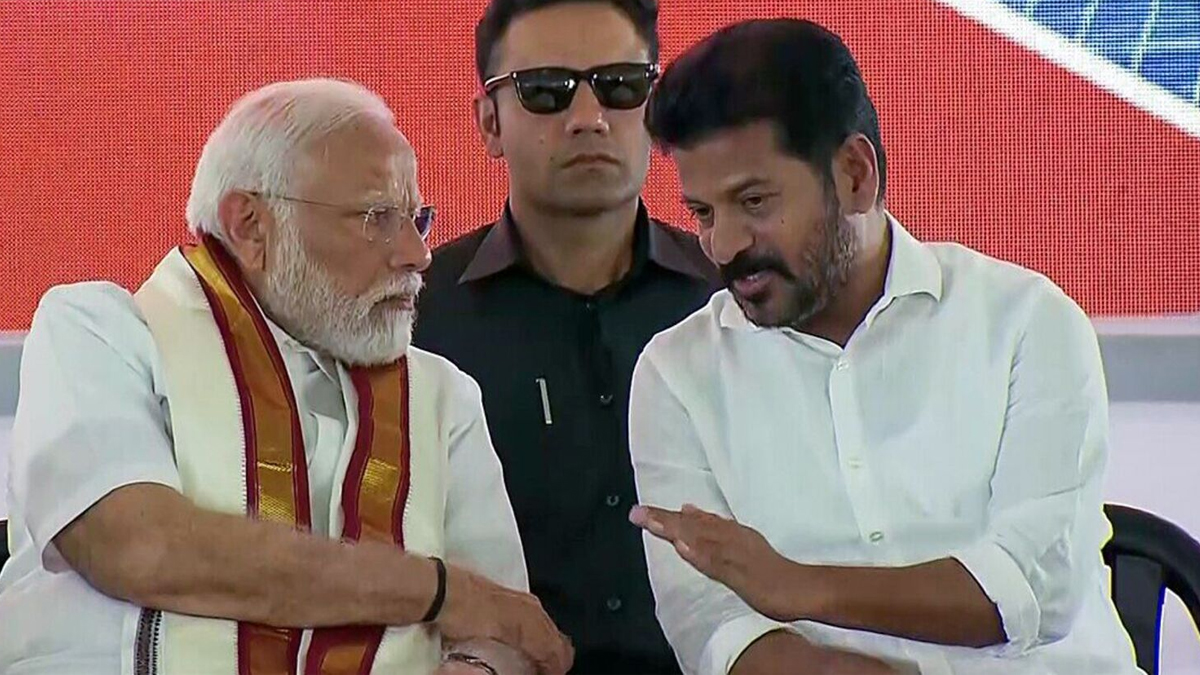 రేవంత్ బీజేపీలో క‌లుస్తారేమో! - బీజేపీ ఎంపీ షాకింగ్ కామెంట్స్