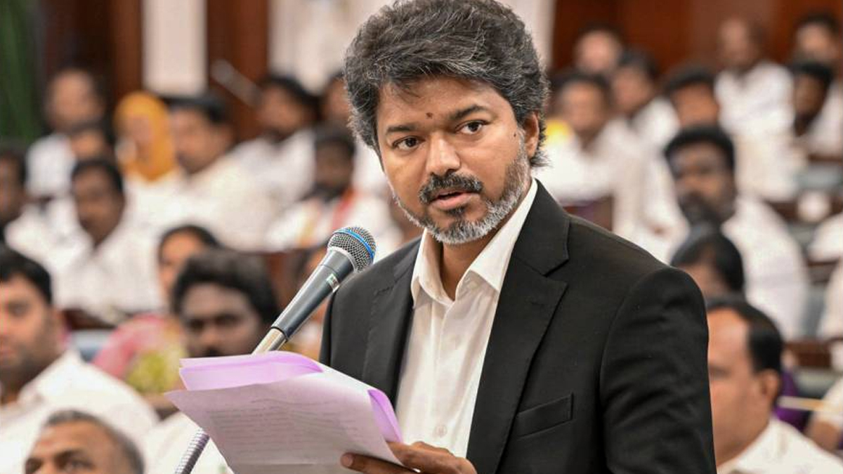 సీఎం విజయ్ సంచలన నిర్ణయం.. జగన్ బాటలో 'దళపతి'!